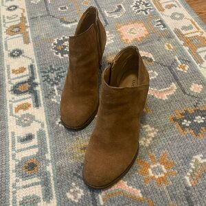 Lucky brand light brown suede heeled bootie